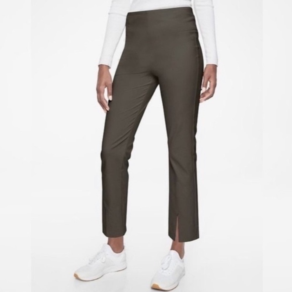 Athleta Women’s Wander Slim Straight Crop Pants